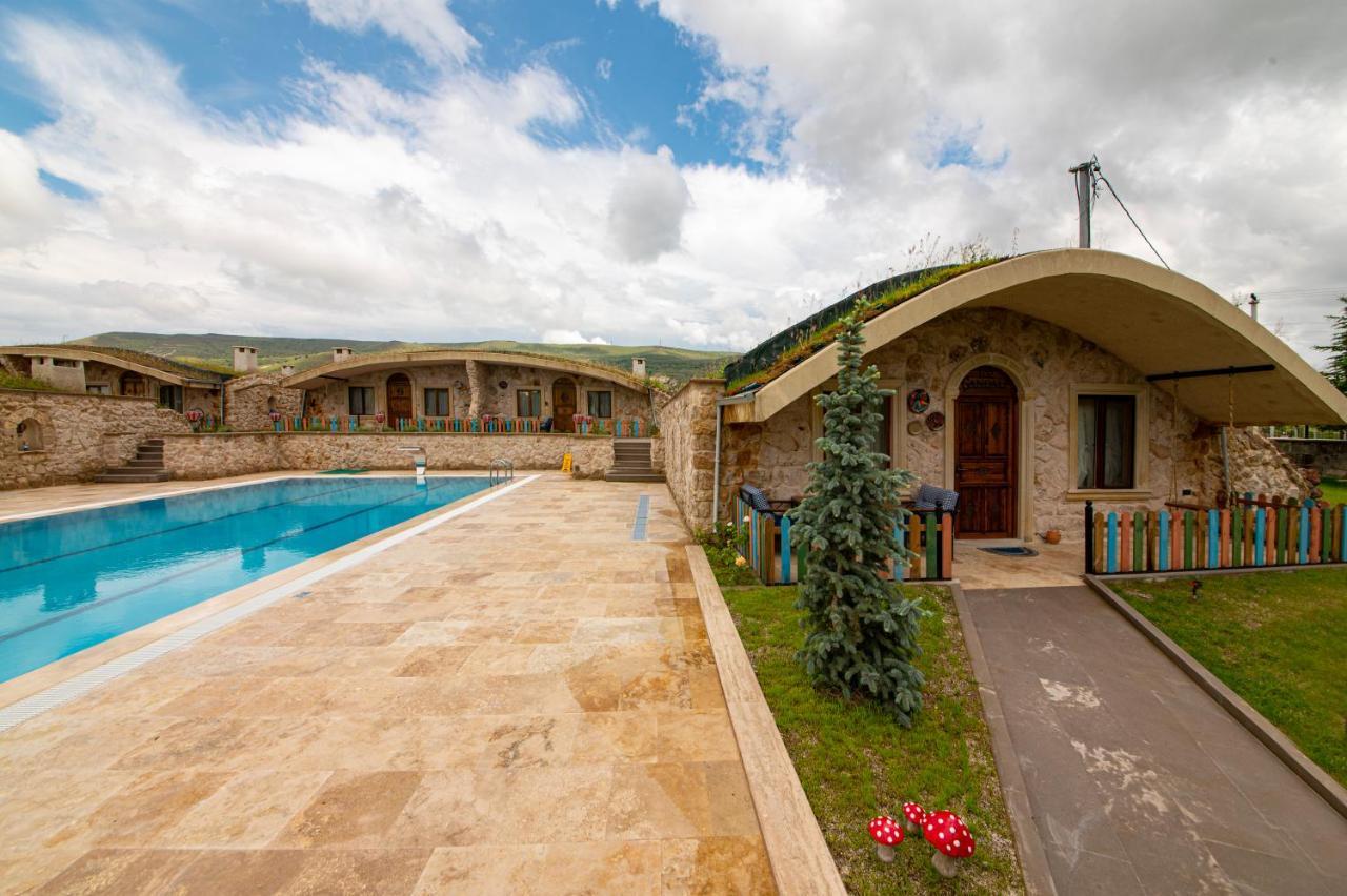 Cappadocia Hobbit House Hotel Nevşehir Luaran gambar